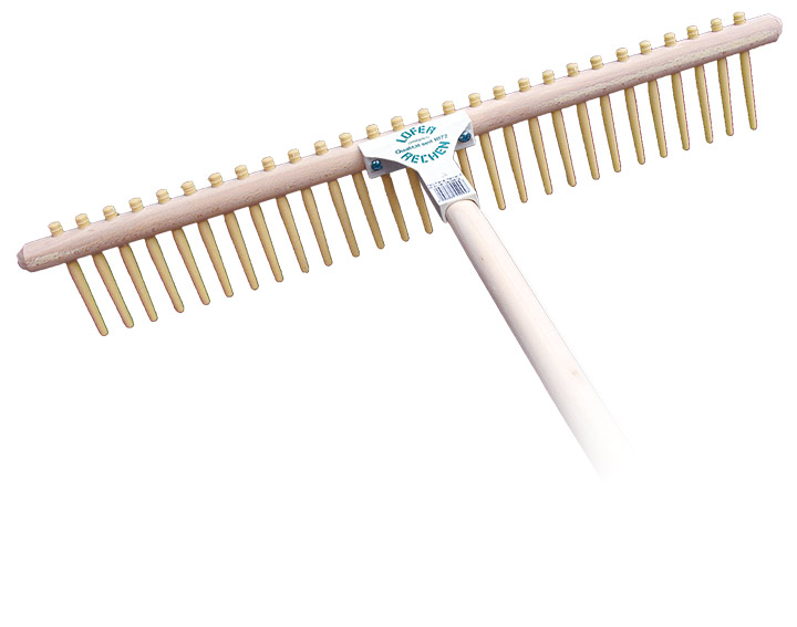 Fine Plane Rakes: To turn over and level sand and for rolling tusk and turf or to prepare the ground for golf courses. Also suitable for golf courses.